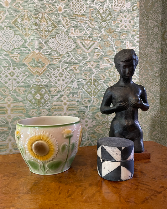 Antique Majolica Art Nouveau Pot Holder